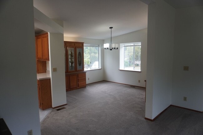 18109 NE 25th Ave