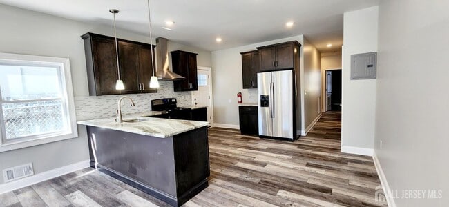 Photo - 493 Washington St Unidad 1st