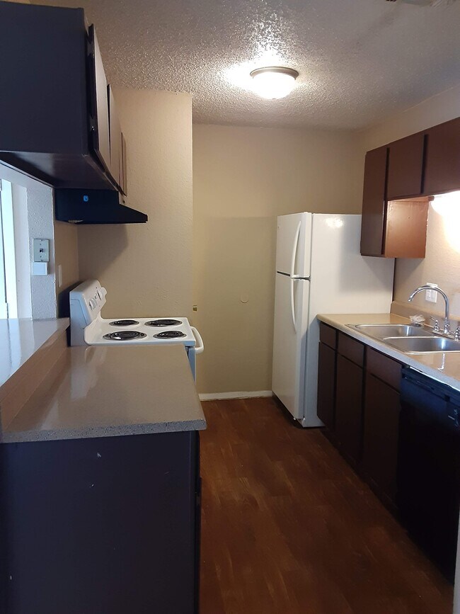 Town Village South Apartments For Rent in Tyler, TX