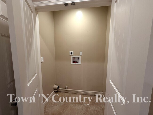 Photo - 613 Archer St Unidad 613  B