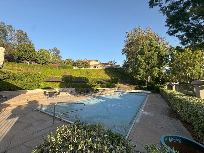 Photo - Beautiful 3 Bed 2.5 Bath In Vista