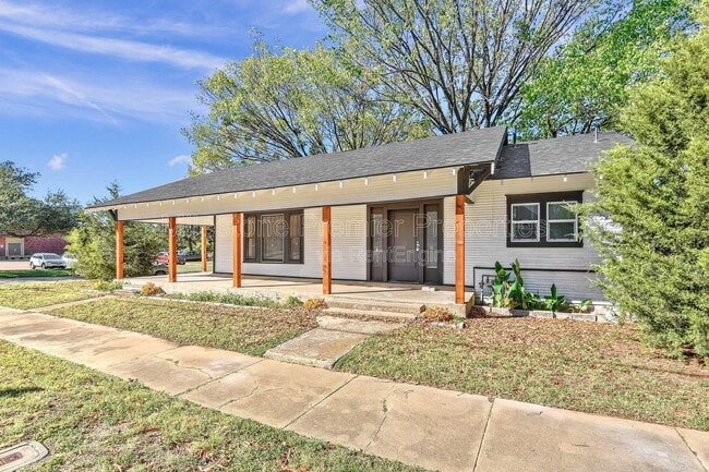 Photo - 1115 S Rusk Ave