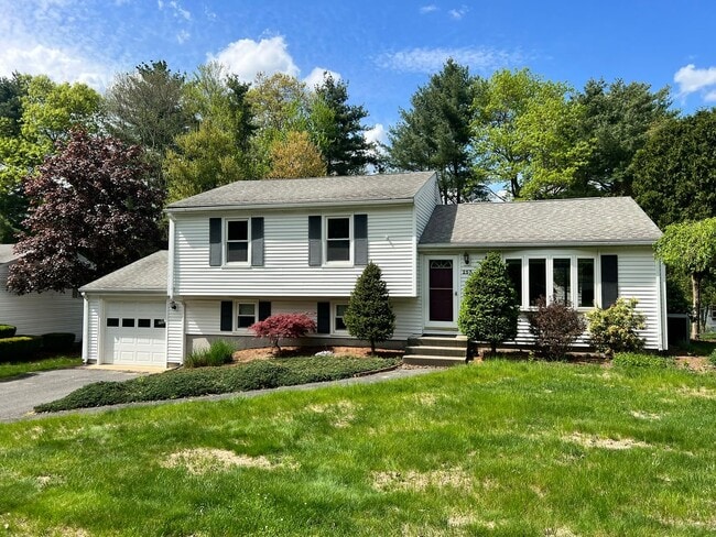 Single Family, Raised Ranch With Many Upda... - Single Family, Raised Ranch With Many Upda... House