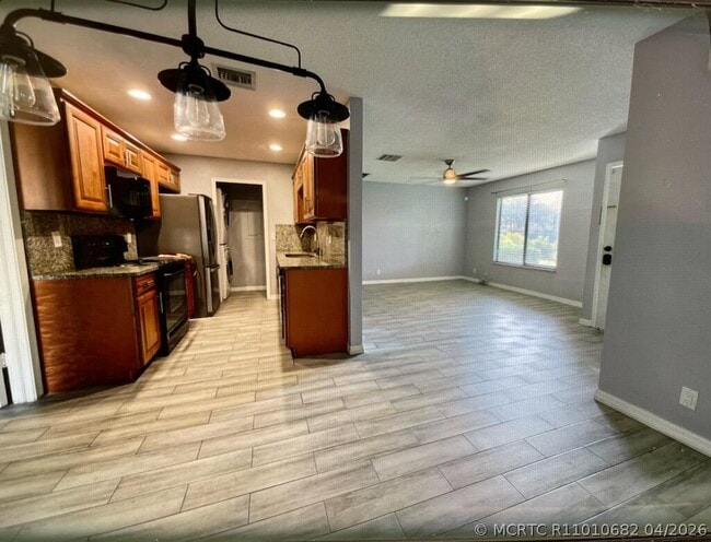 Photo - 11881 Sturbridge Ln