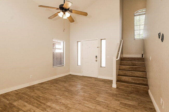 Photo - 8802 E University Dr