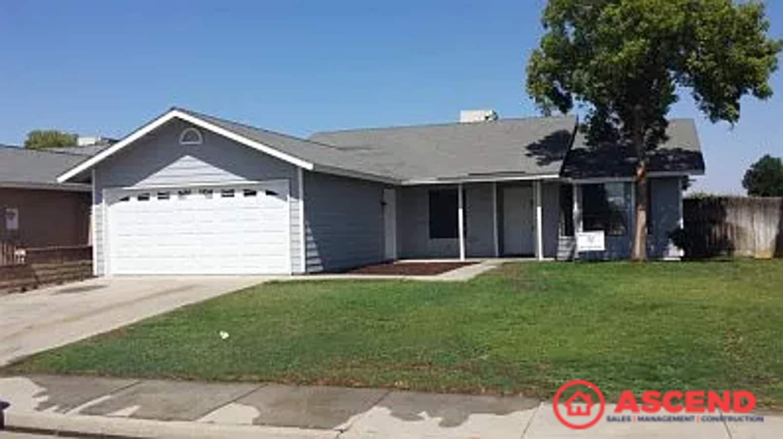 Spacious 4BD/2BA Home in Delano's 93215 Area — Gardener, Pest Control Included & Small Pets Welcome! - Spacious 4BD/2BA Home in Delano's 93215 Area — Gardener, Pest Control Included & Small Pets Welcome!