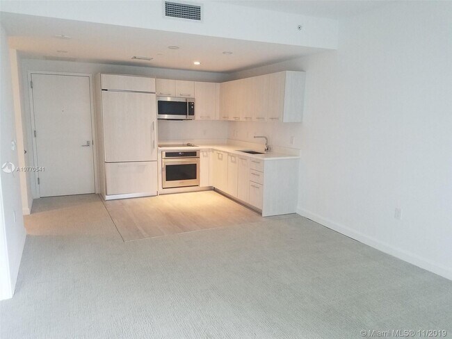 Photo - 55 SW 9th St