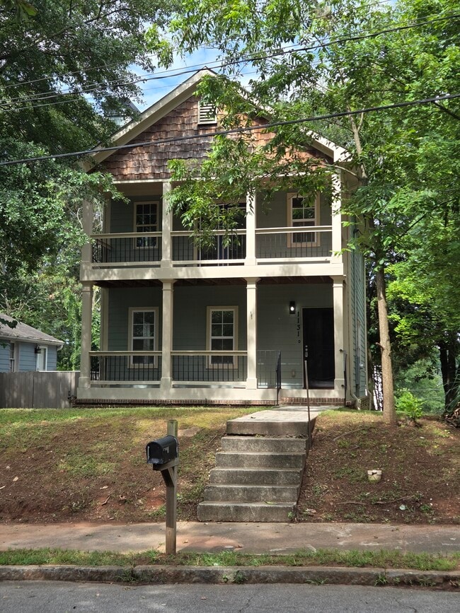 Building Photo - 1131 Garibaldi St SW Rental