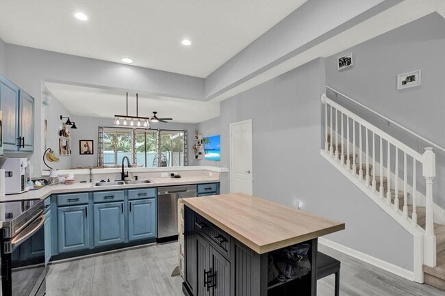 Photo - 5036 Pond Ridge Dr