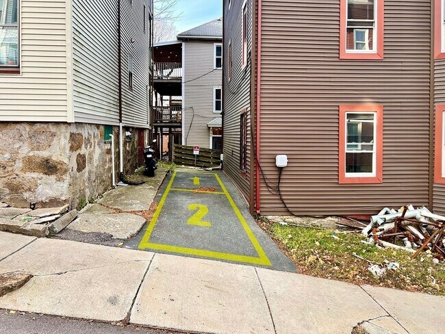Photo - 190 Hillside St Unit 2