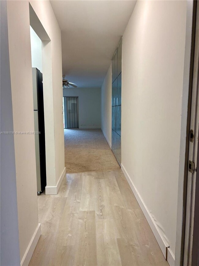 Building Photo - 300 Golden Isles Dr Unit 317 Rental