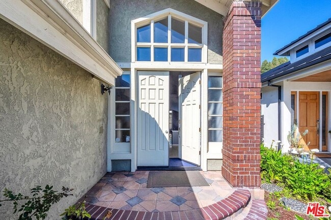 Photo - 7513 W 83rd St