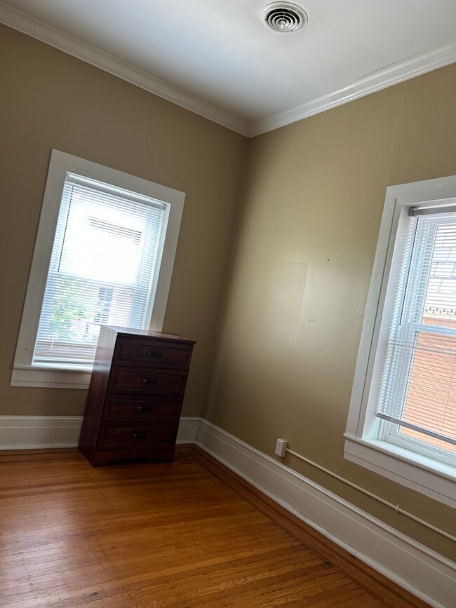 Photo - 214 W Main St Unit 2nd Flr