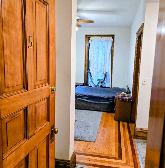 Photo - 1920 Stevens Ave Unit 5