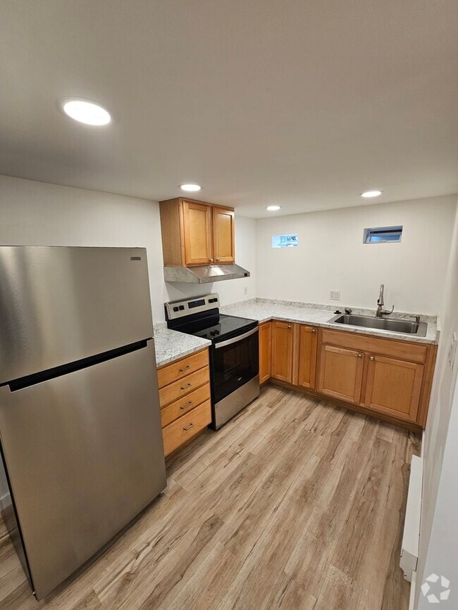 Building Photo - New 1 Bed Unit Downstairs apartment