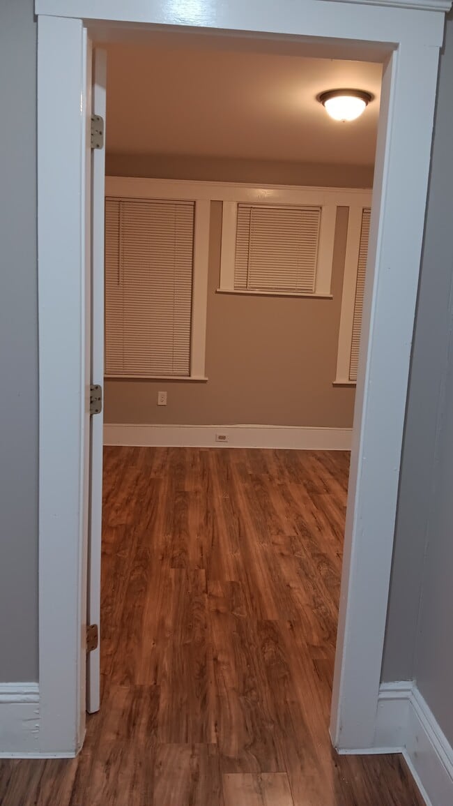 Entrance to bedroom - 633 Haverhill St Unit 633