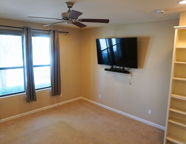 Photo - 1445 Ozark Ave