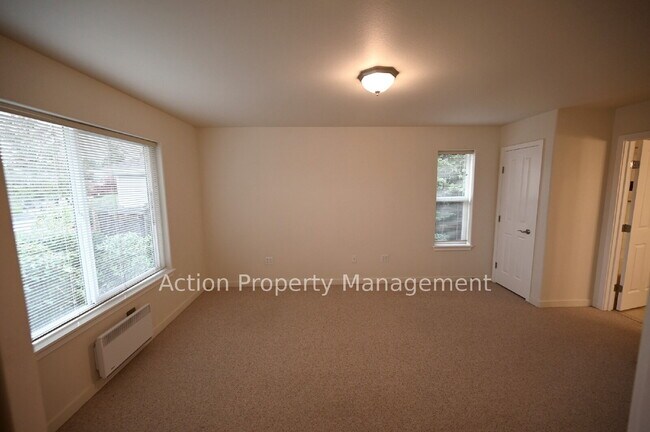 Photo - 2 bed, 2 bath, 1 car garage in a 4-plex, in Sequim