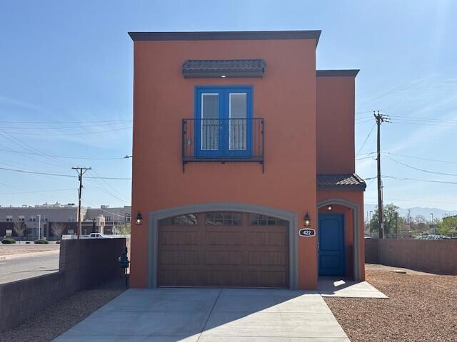 422 N Lala St