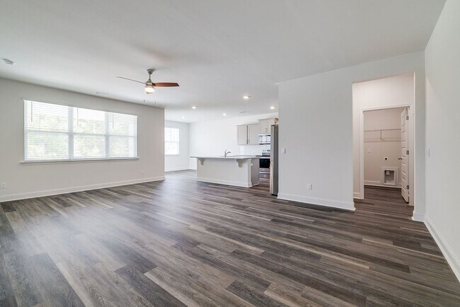 Photo - Beautiful 4BR Home in Woodland Trail – Top...