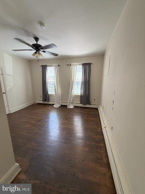 Photo - 225 Wood St