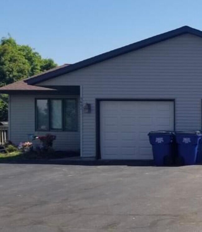 224573 Country Ln Townhome Townhome Rental in Wausau WI