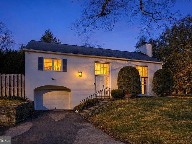 Photo - 7713 Cherokee St