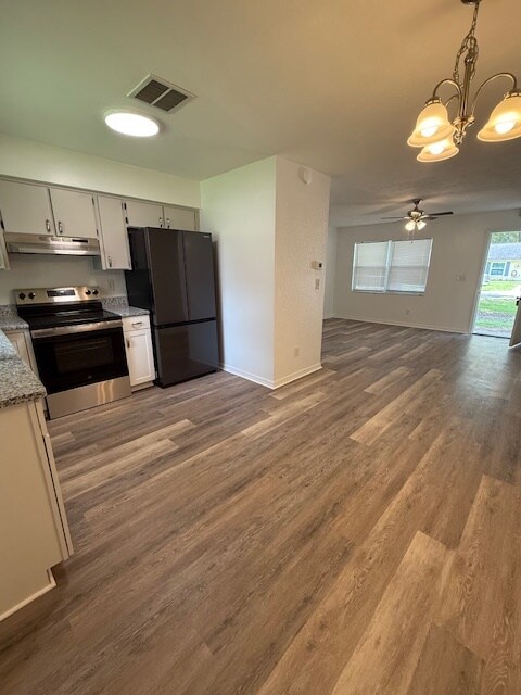 Photo - 9 Hemlock Circle Ter