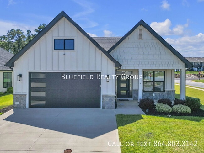 Building Photo - 2 Winding Rock Rd