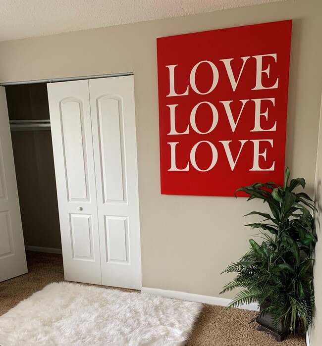 Photo - Meadowlark Apartments