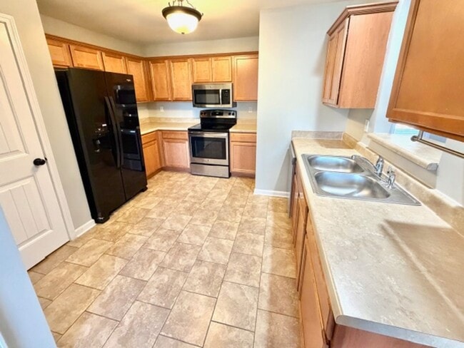 Photo - ColtonDr4037 Unit 1