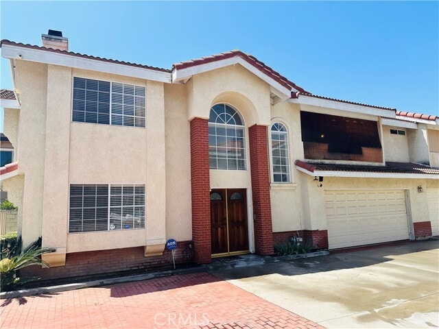 Building Photo - 4238 La Rica Ave