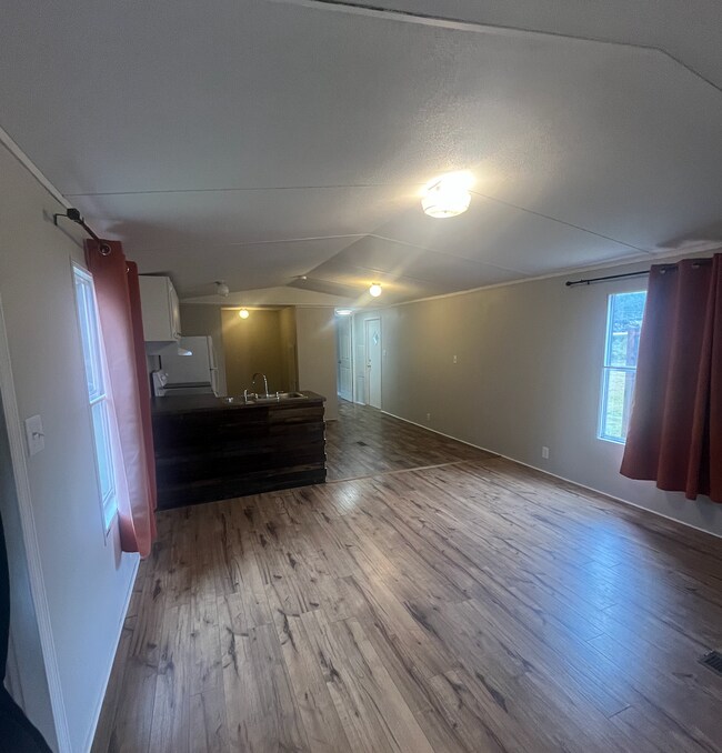 Photo - 159 Gas Plant Rd