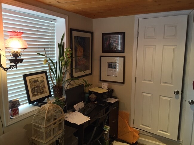 Photo - 54042 Pine Crest Ave