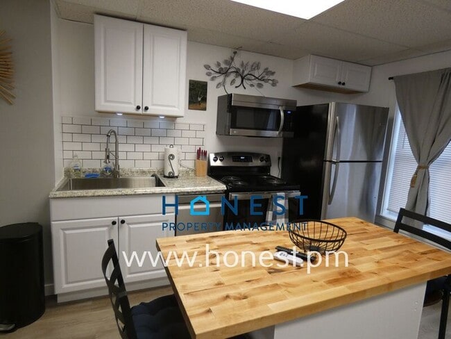 Photo - 508 Water St Unit 4