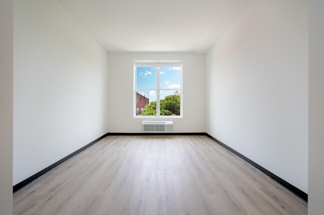 Photo - 857 Bergen Ave