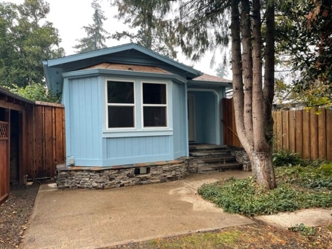 Building Photo - 35349 S Farm Rd