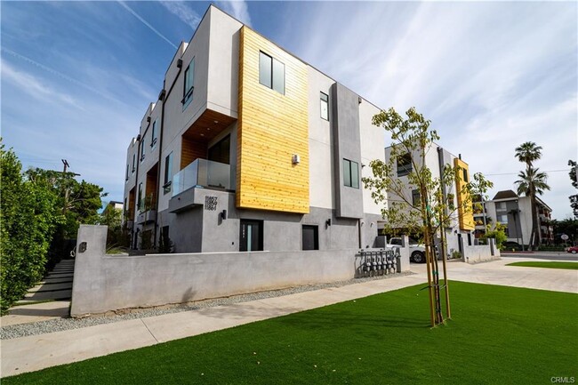 Photo - 11857 W Flower Ln