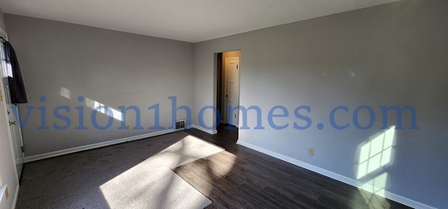 Photo - 2076 W Wayne St