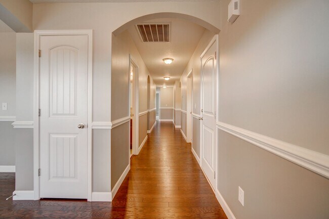 Photo - Wonderful Home On Large Lot, District 5 Schools