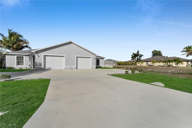 Photo - 614 SW 3rd Ct