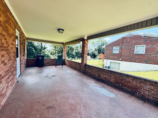 Photo - 5930 Edgewood Ave