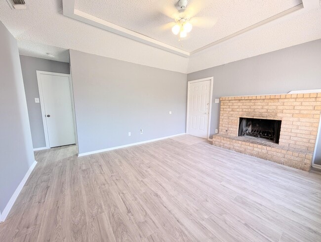 Photo - 6108 37th St