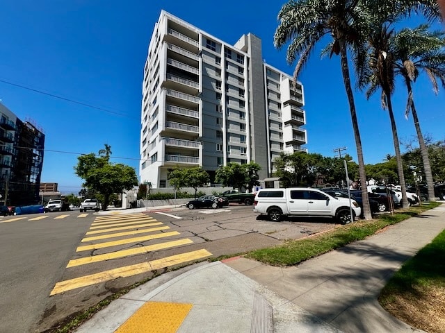 Building Photo - 2620 Second Ave Rental