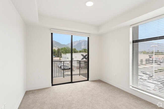 1BR, 1BA - 832SF - Bedroom