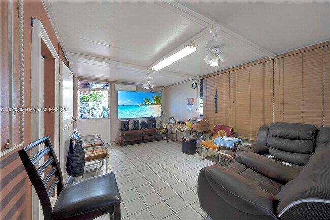 Photo - 334 E 18th St Apartamento Unidad 3