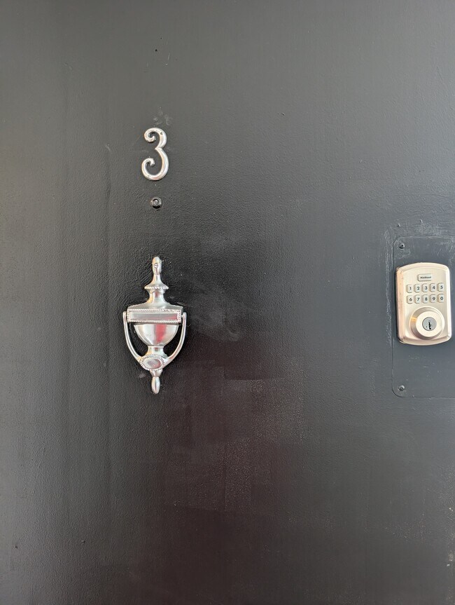 Digital door locks - 1457 Hoffner St, Unit 3 Unidad #3