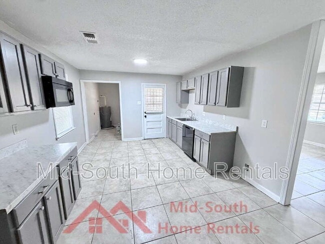 1521 Abernathy Rd