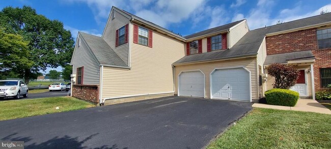 Building Photo - 426B Willow Turn Rental