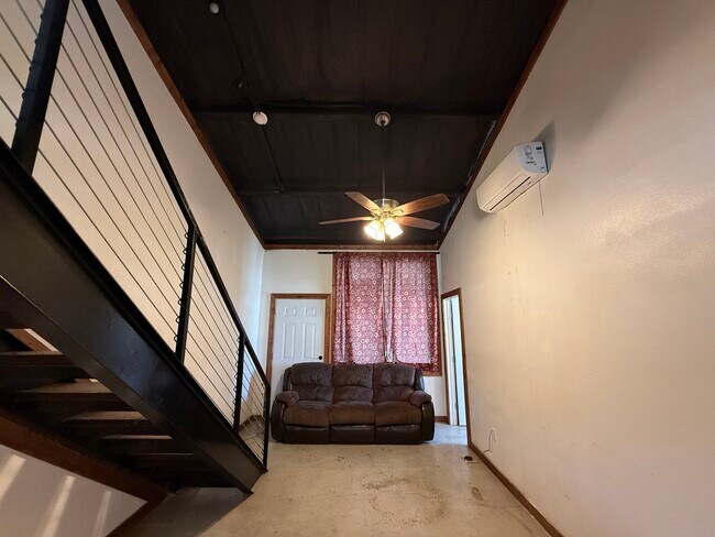 Photo - 155 Fawn Cir